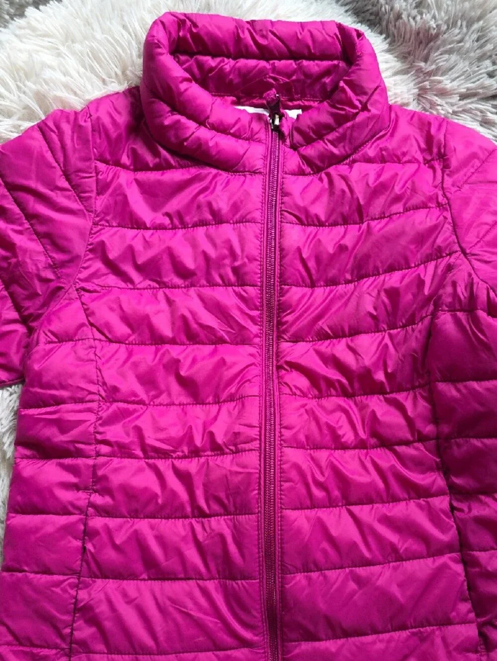 Amazon Essentials Girls' Quilted Puffer Jacket - Bright Pink